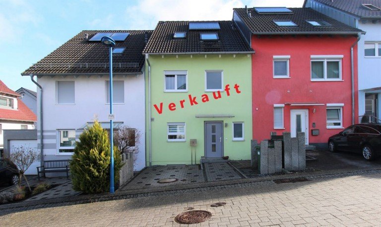  Waldbronn Reihenmittelhaus Neuwertiges Niedrigenergie-Reihenhaus