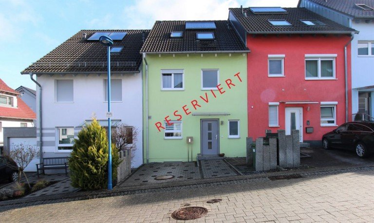  Waldbronn Reihenmittelhaus Neuwertiges Niedrigenergie-Reihenhaus